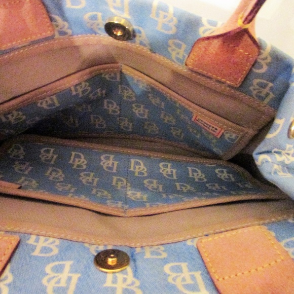 $SOLD$ New Dooney & Bourke Anniversary Canvas Tote - Picture 7 of 8